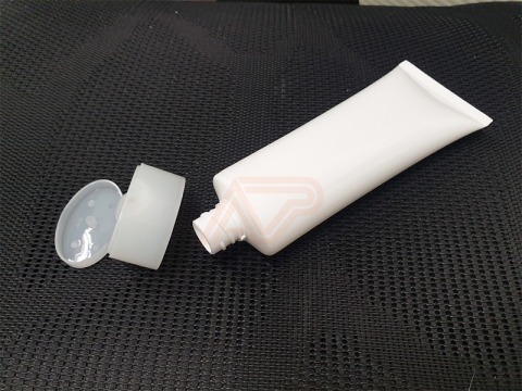 โรงงานผลิตหลอดใส่ครีม หลอดใส่เครื่องสำอางค์